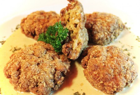 Royal meatball with breadcrumbs served with tomato and mustard sauce .... 150 B